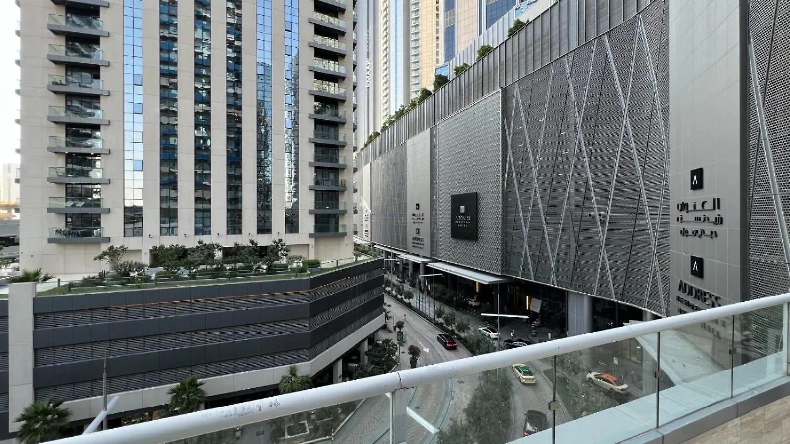2 Minute Walk To Dubai Mall - 3 Bedroom Burj Khalifa View With Pool And Spa Apartment