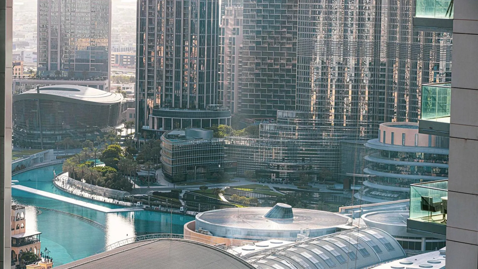 Apartment 2 Minute Walk To Dubai Mall - 3 Bedroom Burj Khalifa View With Pool And Spa United Arab Emirates
