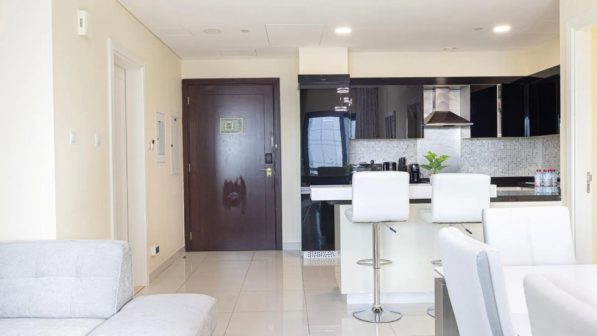 2 Minute Walk To Dubai Mall - 3 Bedroom Burj Khalifa View With Pool And Spa 0*,