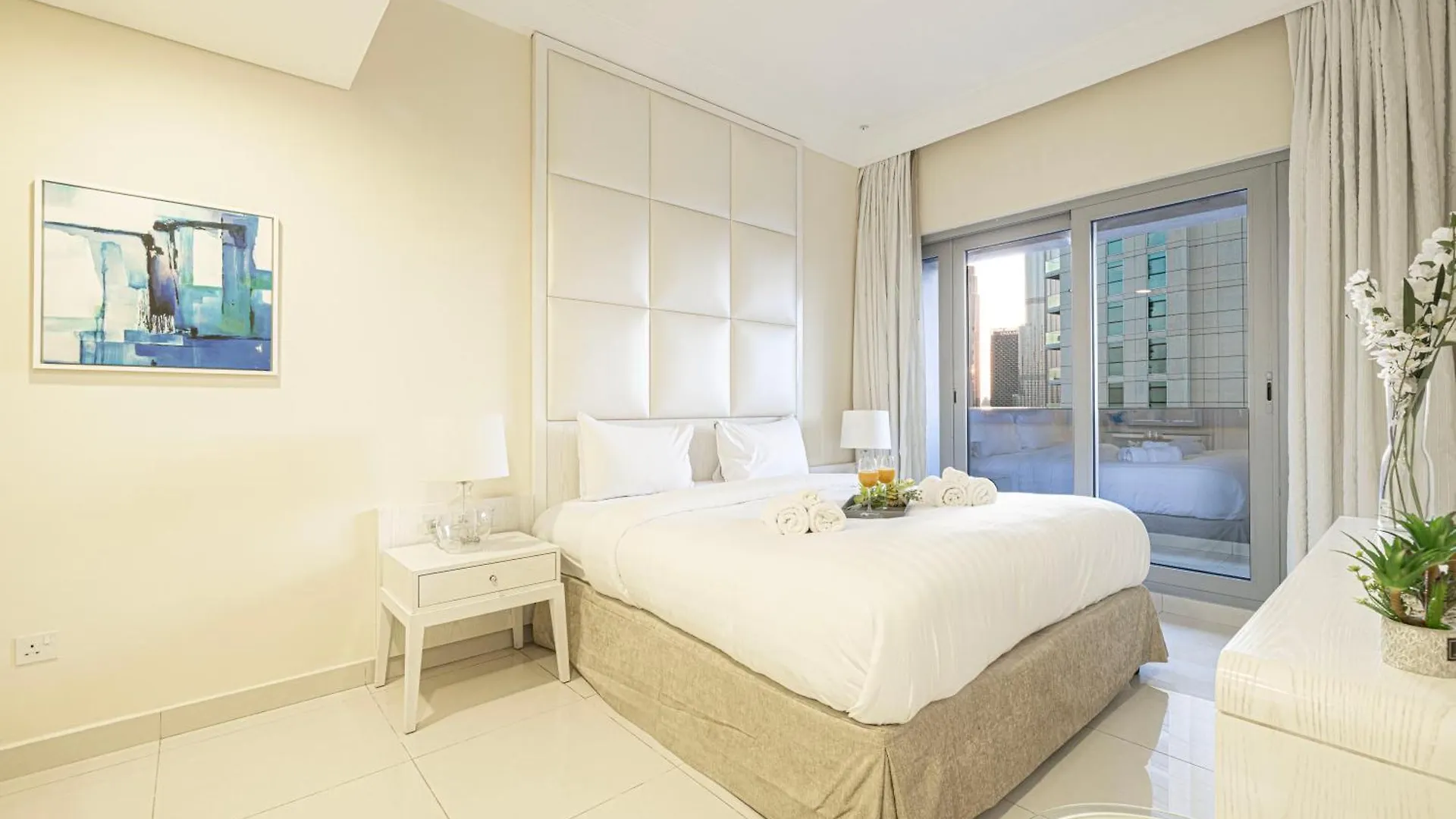 2 Minute Walk To Dubai Mall - 3 Bedroom Burj Khalifa View With Pool And Spa